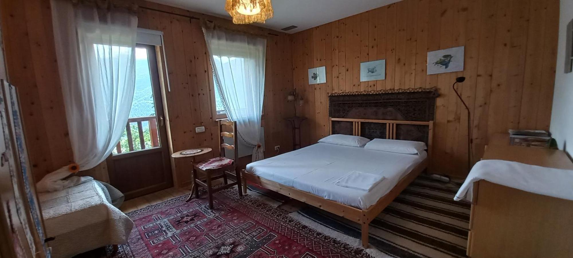 Artemisia B&B La Salle Εξωτερικό φωτογραφία